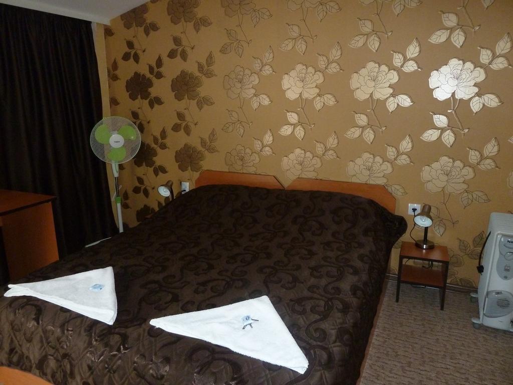 Tarnovski Dom Guest Rooms Weliko Tarnowo Zimmer foto
