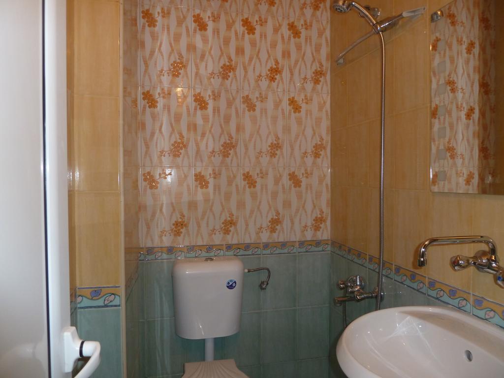 Tarnovski Dom Guest Rooms Weliko Tarnowo Zimmer foto