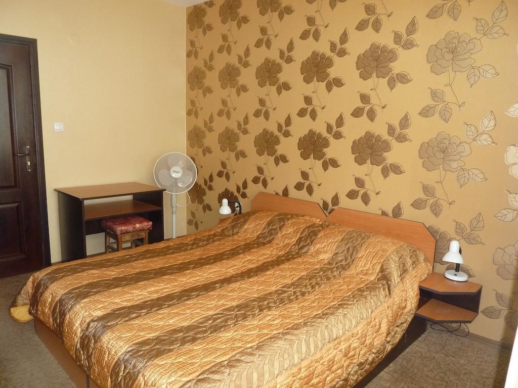 Tarnovski Dom Guest Rooms Weliko Tarnowo Zimmer foto