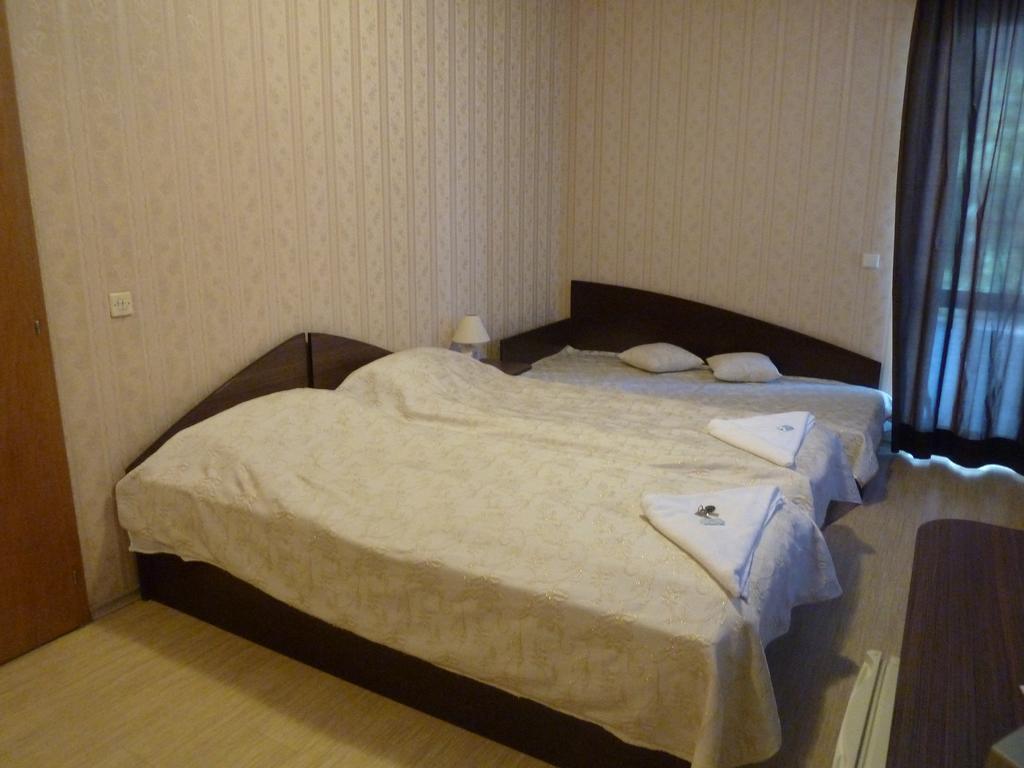 Tarnovski Dom Guest Rooms Weliko Tarnowo Zimmer foto