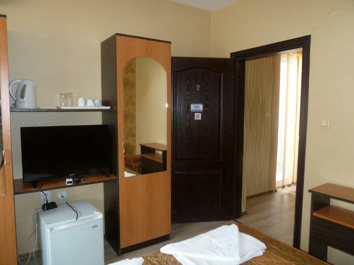 Tarnovski Dom Guest Rooms Weliko Tarnowo Exterior foto
