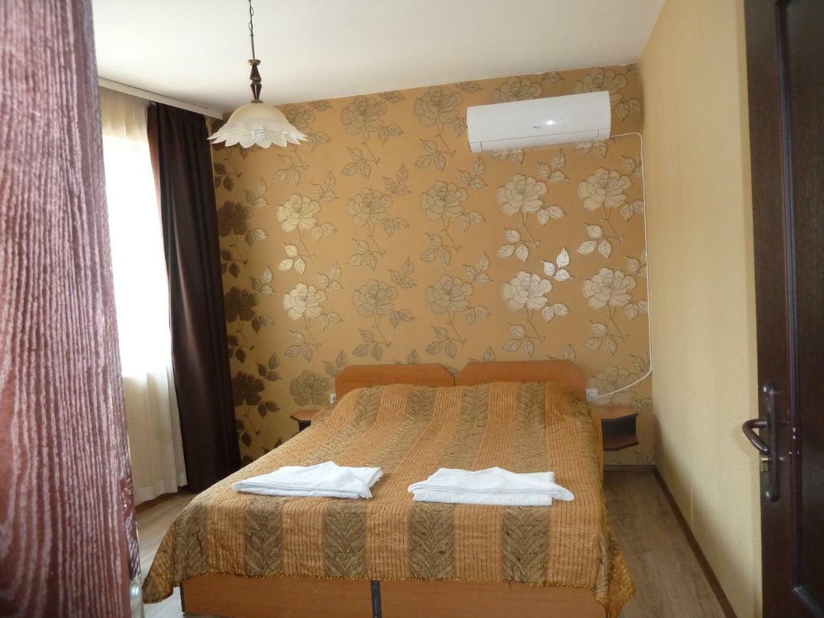 Tarnovski Dom Guest Rooms Weliko Tarnowo Exterior foto
